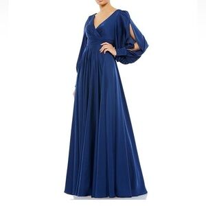 Mac Duggal Long Split Bishop Sleeve Surplice V-Neck A-Line Gown in Blue size 6